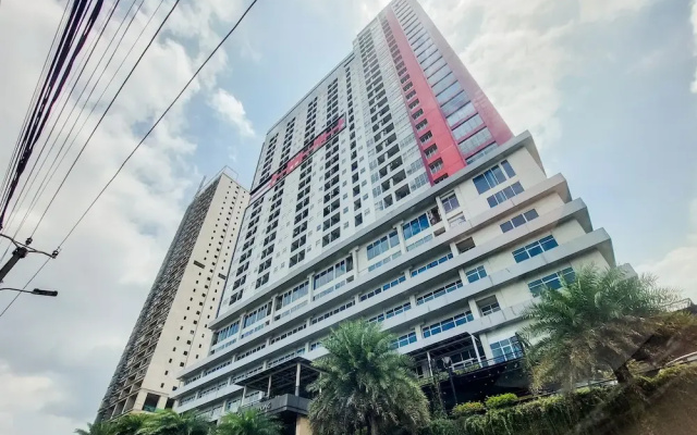 Nice and Cozy 2BR at Parkland Avenue Apartment