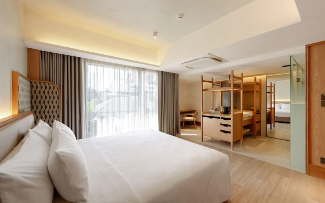 Отель Ad Lib Bangkok
