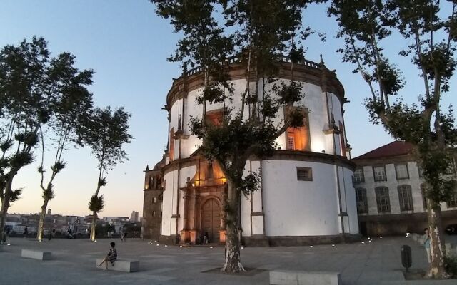 Отель Premium Porto Downtown вид на фасад