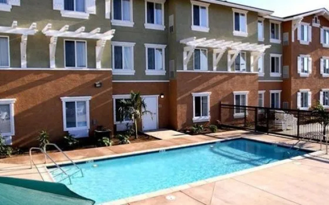 GrandStay Residential Suites Hotel