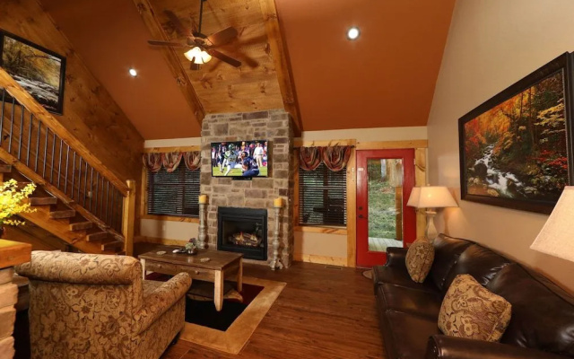 Misty Mountainside - Two Bedroom Chalet