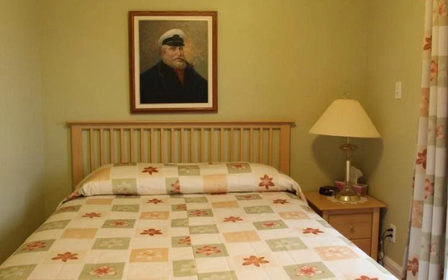 Dolans Inn & Suites