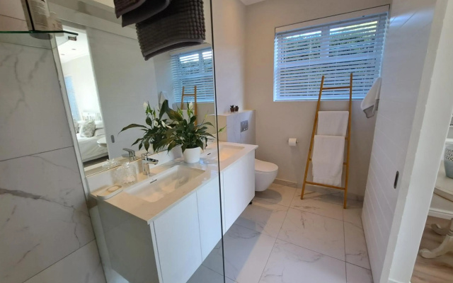 Knysna Private Estate Apartments with an inverter