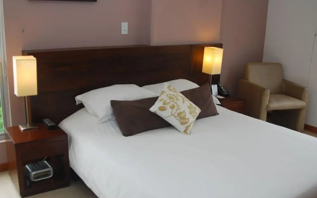 Hotel Cyan Suites