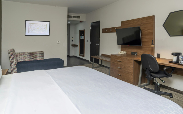 Holiday Inn Express Mexico Santa Fe by IHG