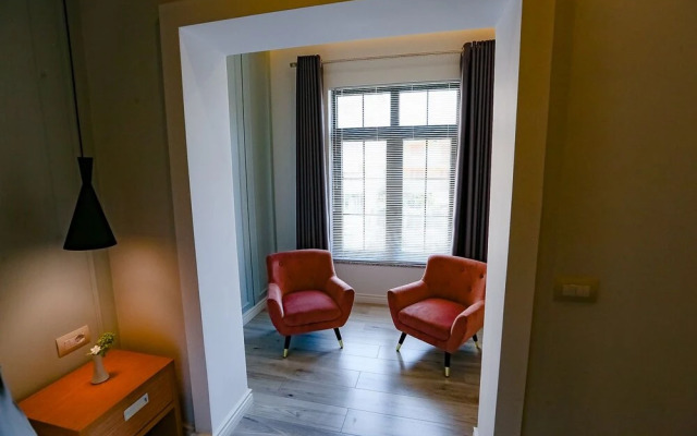 Home Hotel