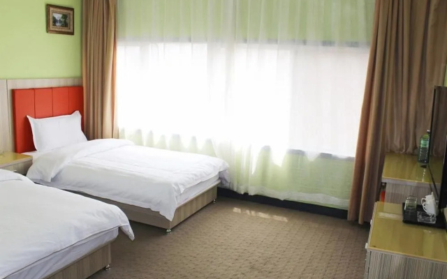 Junze Business Hotel