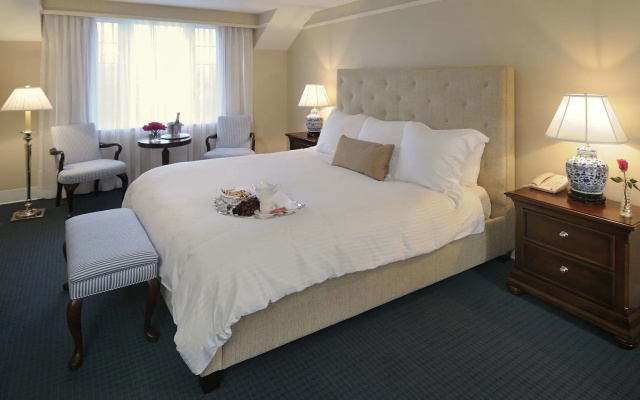 Simsbury Inn