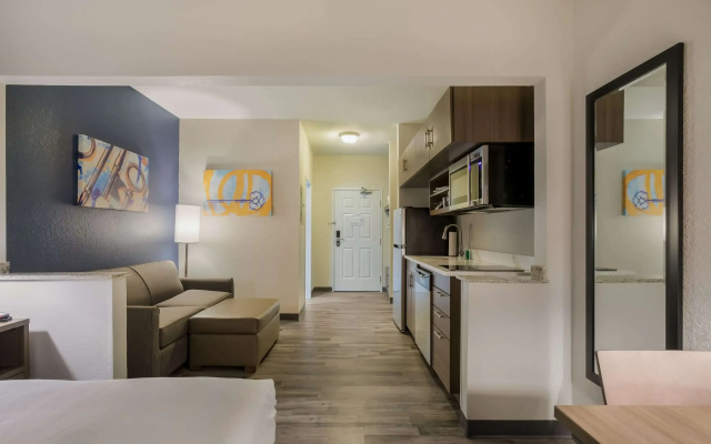 MainStay Suites Joliet I-80