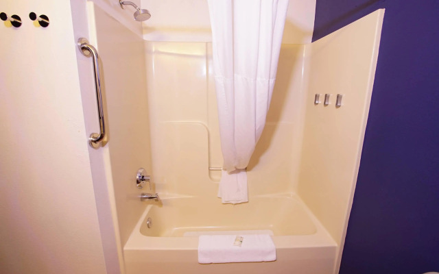 Quality Inn & Suites Georgetown - Seaford