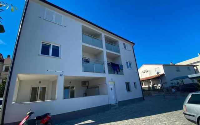 Apartments Korina and Dadi