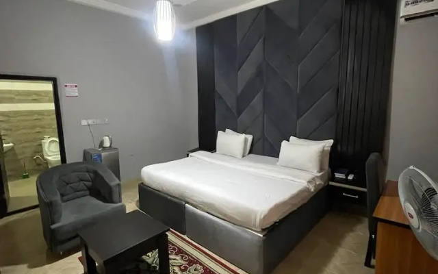 De Ross Hotel & Suites