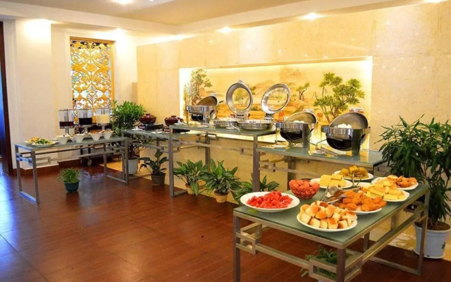 Xinglong Pearl Hot Spring Hotel