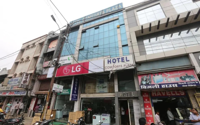 Hotel Comforts Plaza