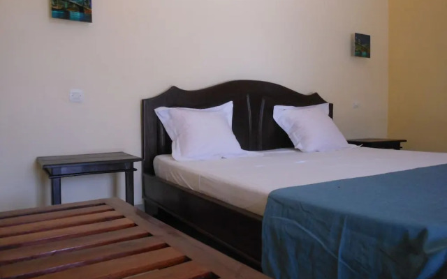 Saara Hotel
