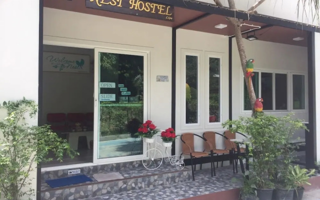 Nest  Hostel Lipe
