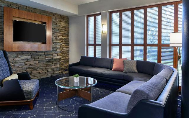 Courtyard by Marriott Rochester Brighton