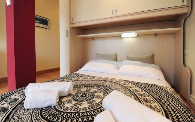 Отель Mini Suite Miro Five Stars Holiday House Франция, Ницца - отзывы, цены и фото номеров - забронировать отель Mini Suite Miro Five Stars Holiday House онлайн комната для гостей