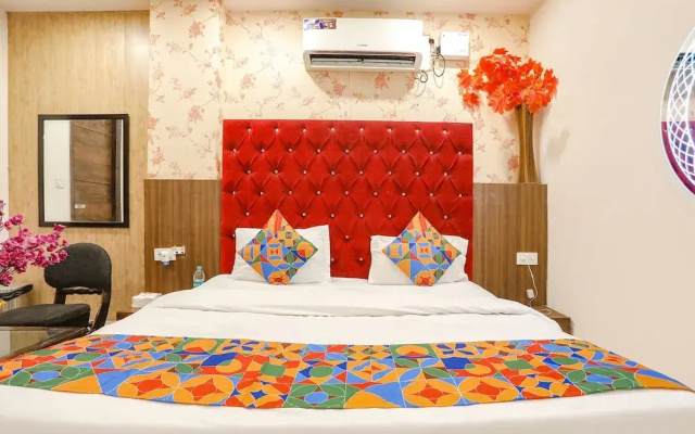 Fabhotel Royal Galaxy I
