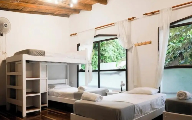 Believe Surf & Yoga Lodge Santa Teresa - Hostel