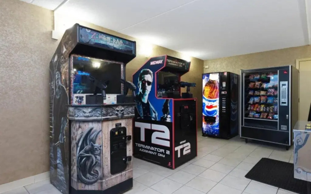 Travelodge Six Flags / Gray Summit