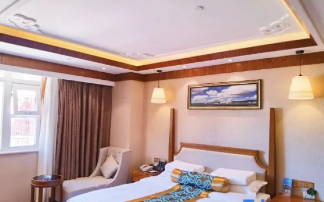 Yajiang Jinzang Hotel