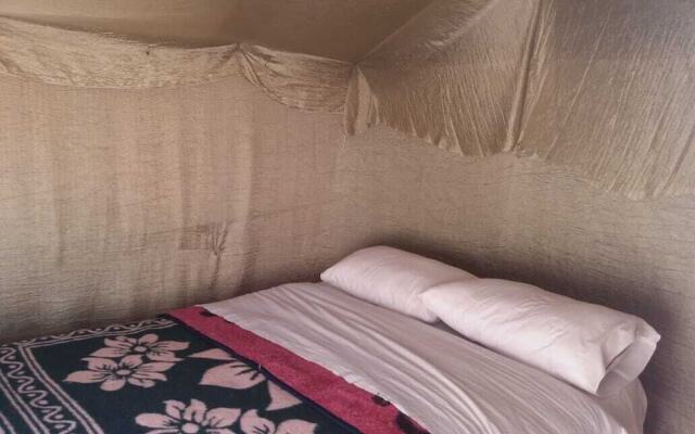 Отель Merzouga Desert Overnight Марокко, Мерзуга - отзывы, цены и фото номеров - забронировать отель Merzouga Desert Overnight онлайн комната для гостей