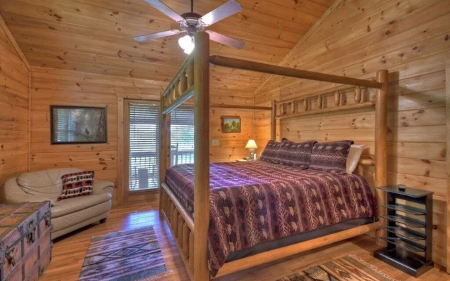 Moose Crossing Lodge