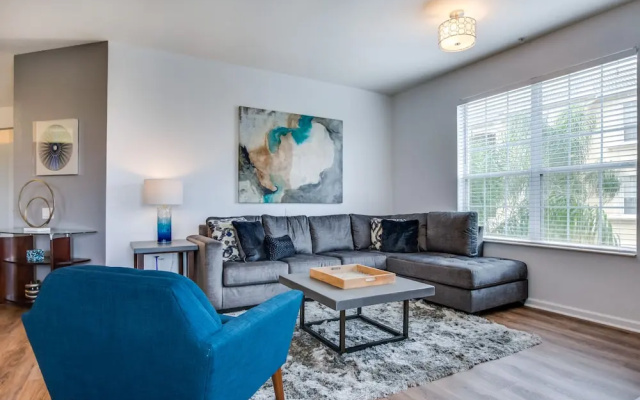 Casa Magna Deluxe 3 Bedroom Condo by RedAwning