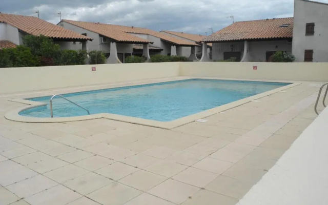 Appartement Saintes-Maries-de-la-Mer, 6 pièces, 8 personnes - FR-1-475-72