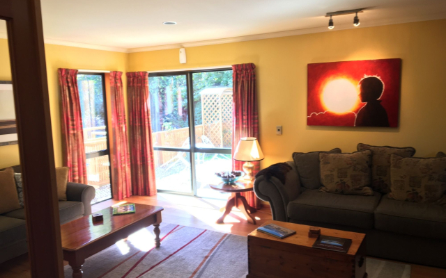 Wanaka Springs Lodge