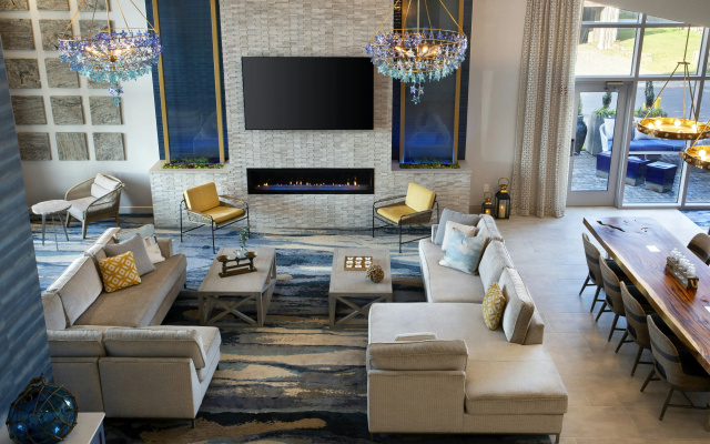Fenwick Shores, Tapestry Collection by Hilton
