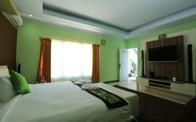 RedDoorz Kartika Plaza 2