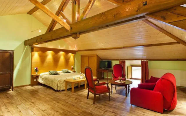 Logis Hostellerie Bressane- Cuisery