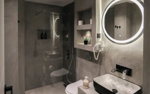 Dove Hotel