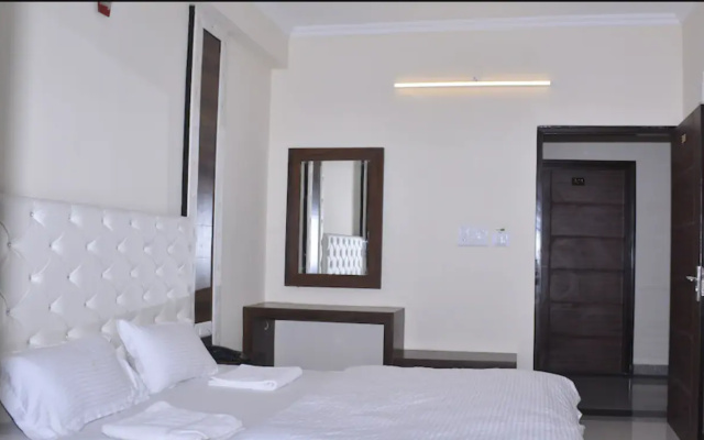 OYO 9424 Hotel Eden