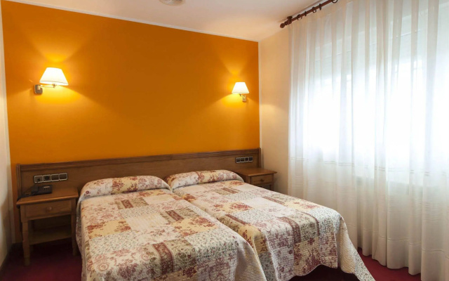 Hotel Y Apartamentos San Jorge