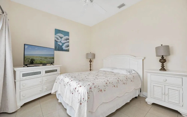 Wave Runner by Distinctive Beach Rentals