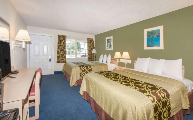 Travelodge Los Banos CA