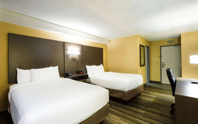 Days Inn by Wyndham Fallsview