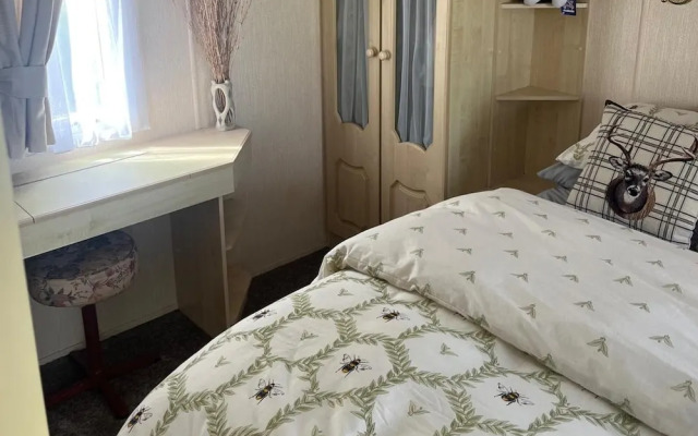Skegness 2-bed Caravan, Sleeps 6, 6 Mins to Beach