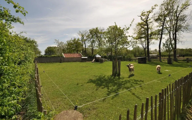 Stylish Farmhouse With Private Garden and Sauna
