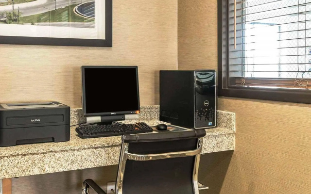 Quality Inn Hotels in Bethany, MO