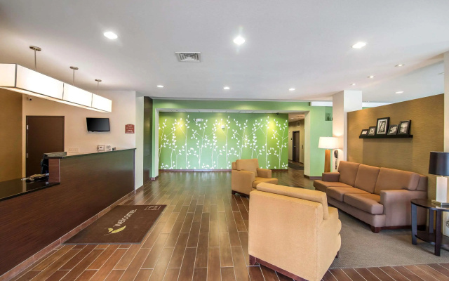 Sleep Inn & Suites Haysville - Wichita South