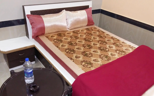 Hotel Karnavati Restaurant