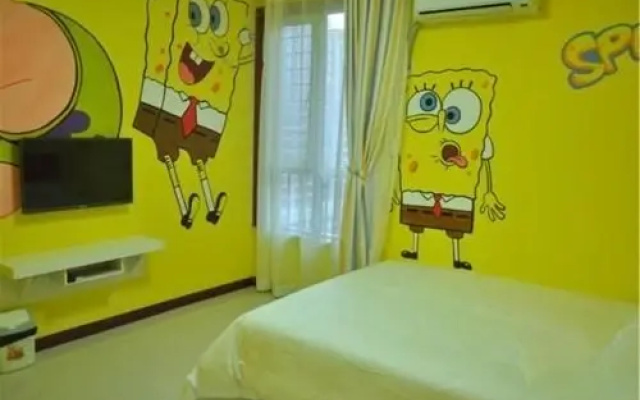 Huazhong Theme Apartment Hotel