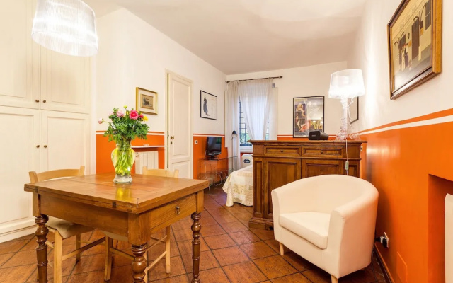 Navona Little Home