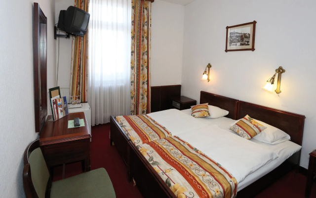 Palatinus Grand Hotel