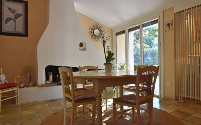Modern villa in Cournonterral, with large garden, private pool and terrace