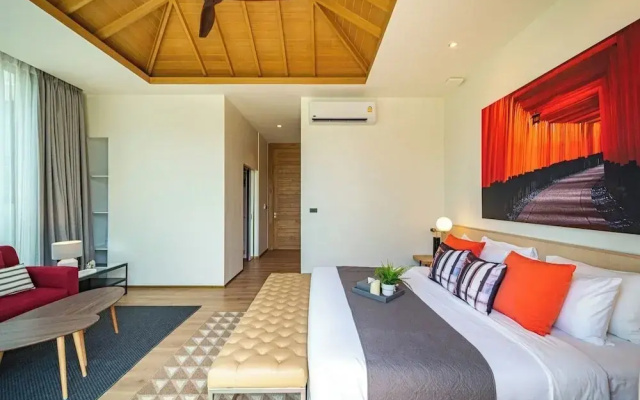 Teak 5BR Pool Villa Bang Tao + Airport Shuttle